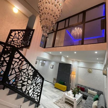 Appartement En Duplex Avec 3 Chambres Haut Standing Gueliz Marrakech Marrakesch Exterior foto